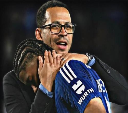 蓉城新援胡,荷韬蜕变显,艾比备战一,易倍体育平台,易倍体育官方网站,易倍体育登录入口,易倍体育app下载